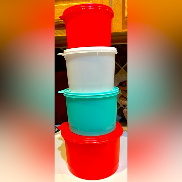 TUPPERWARE CLASSIC ROUND CANISTERS RED TURQUOISE WHITE FOOD STORAGE STACKABLE - Picture 6 of 11